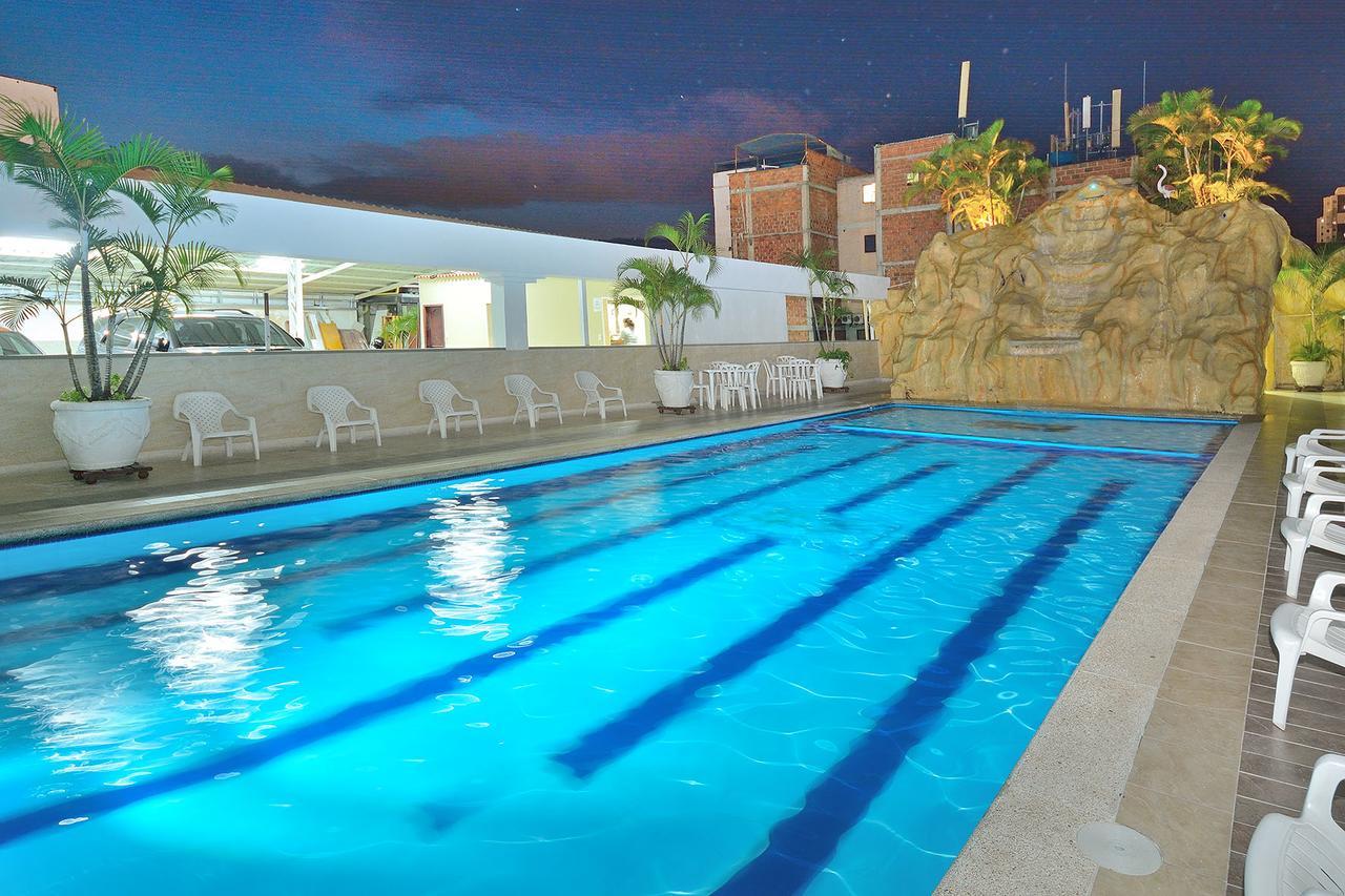 Hotel La Hormiga บูการามังกา ภายนอก รูปภาพ