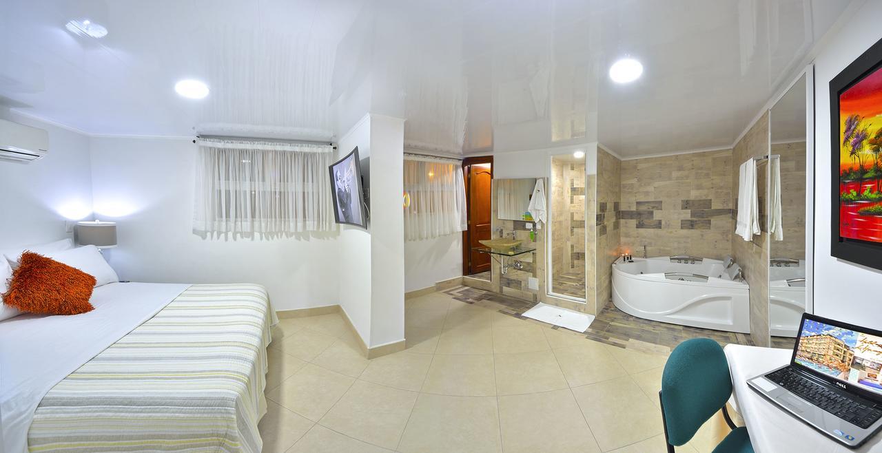 Hotel La Hormiga บูการามังกา ภายนอก รูปภาพ