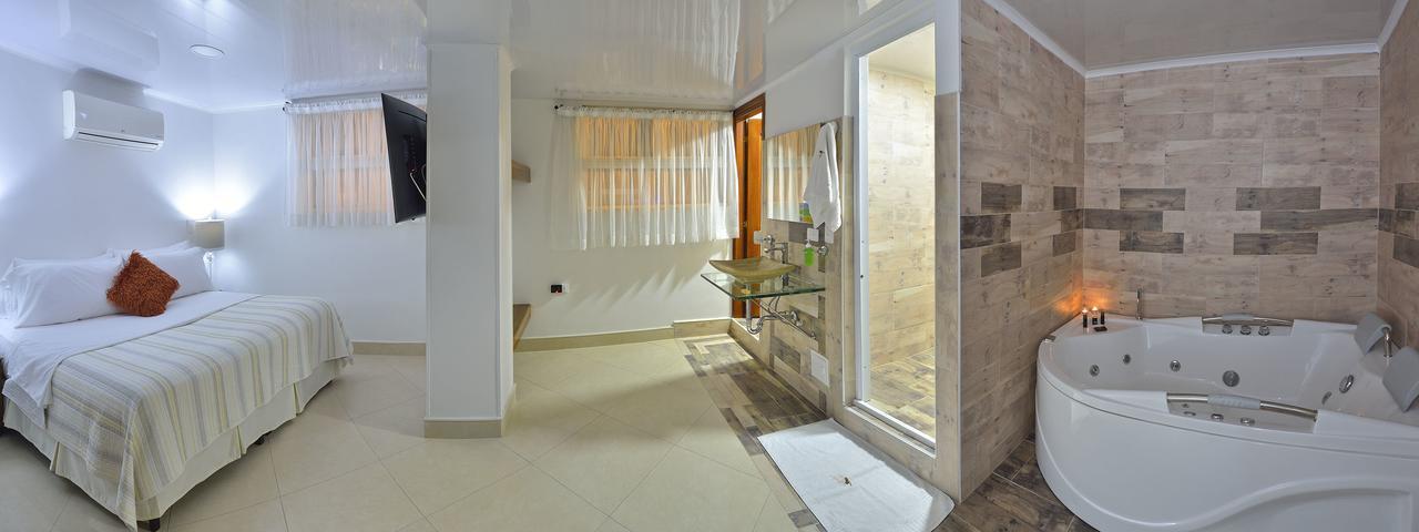 Hotel La Hormiga บูการามังกา ภายนอก รูปภาพ