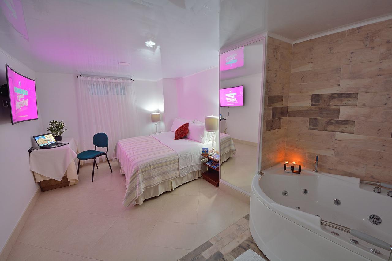 Hotel La Hormiga บูการามังกา ภายนอก รูปภาพ