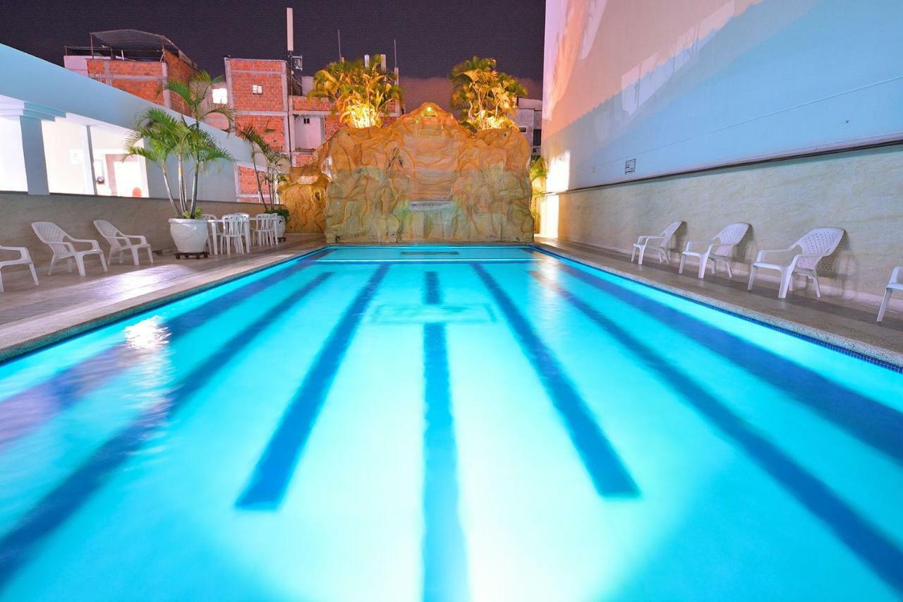 Hotel La Hormiga บูการามังกา ภายนอก รูปภาพ