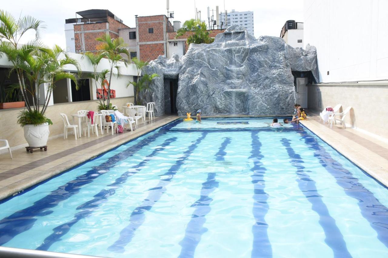 Hotel La Hormiga บูการามังกา ภายนอก รูปภาพ
