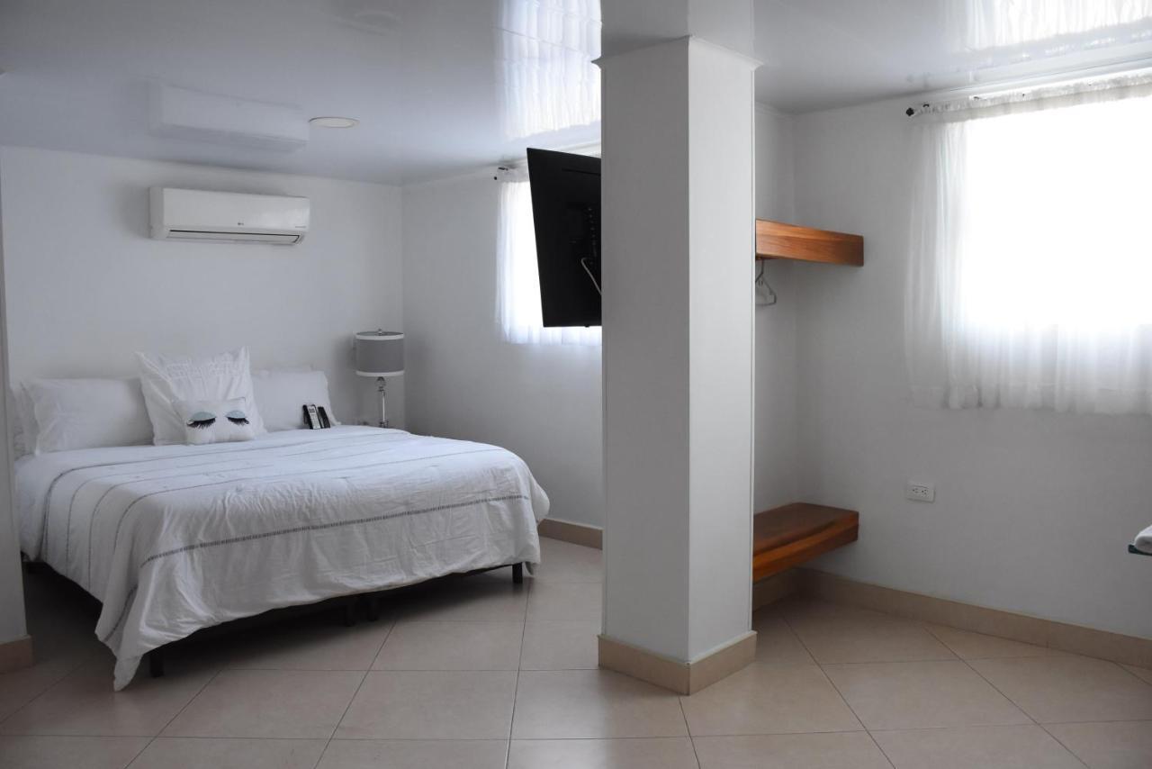 Hotel La Hormiga บูการามังกา ภายนอก รูปภาพ
