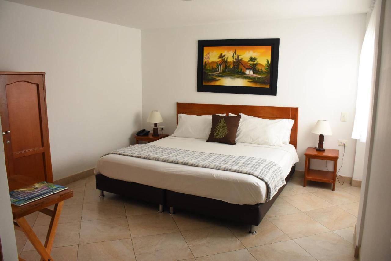 Hotel La Hormiga บูการามังกา ภายนอก รูปภาพ